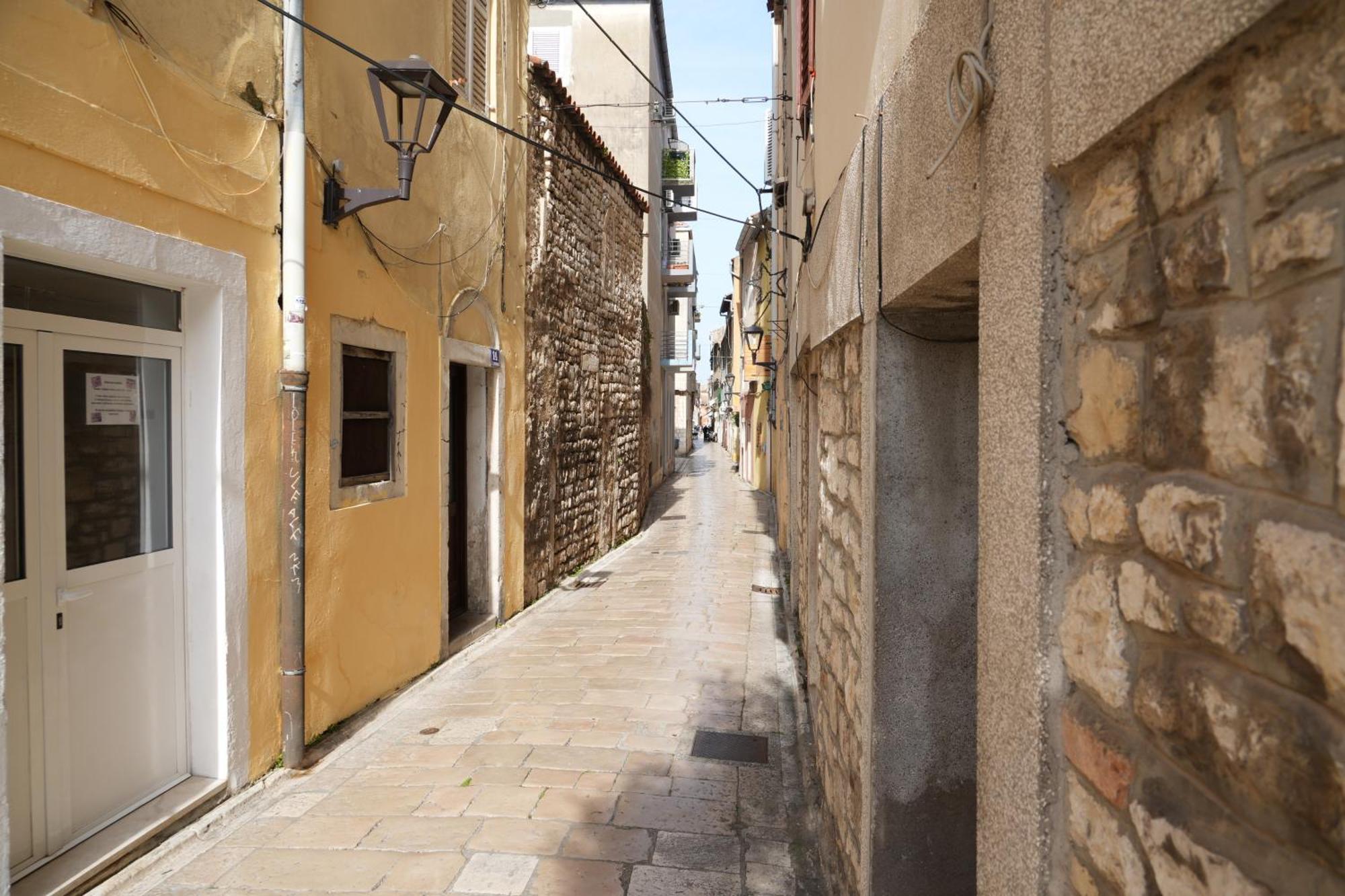 Apartment Kaya Prime Location In Old Town Zadar Exterior photo